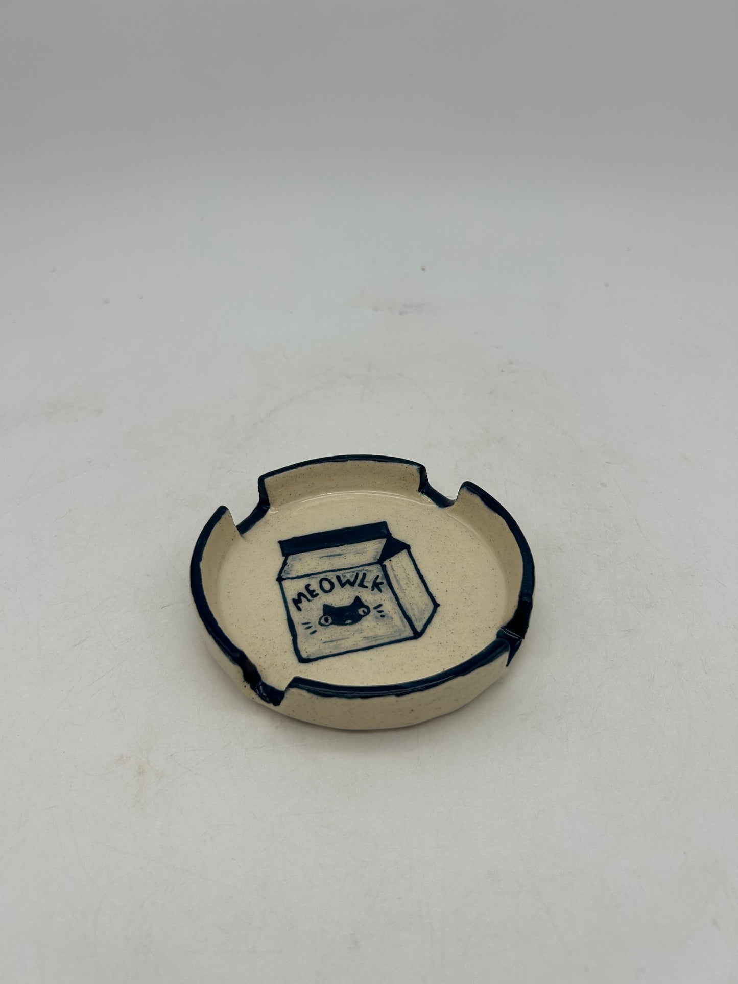 Meowlk Ashtray